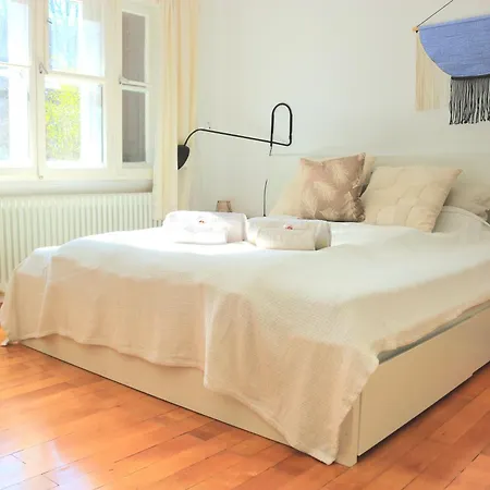 Am Bergpark Wilhelmshoehe Apartment *
